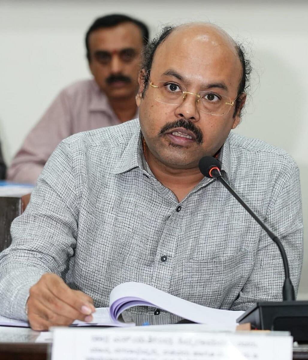 ದಸರೆಯಲ್ಲಿ ಕಂಬಳ ಆಯೋಜನೆ ಕುರಿತು ಸಿಎಂ ತೀರ್ಮಾನಿಸುತ್ತಾರೆ: ಯತೀಂದ್ರ