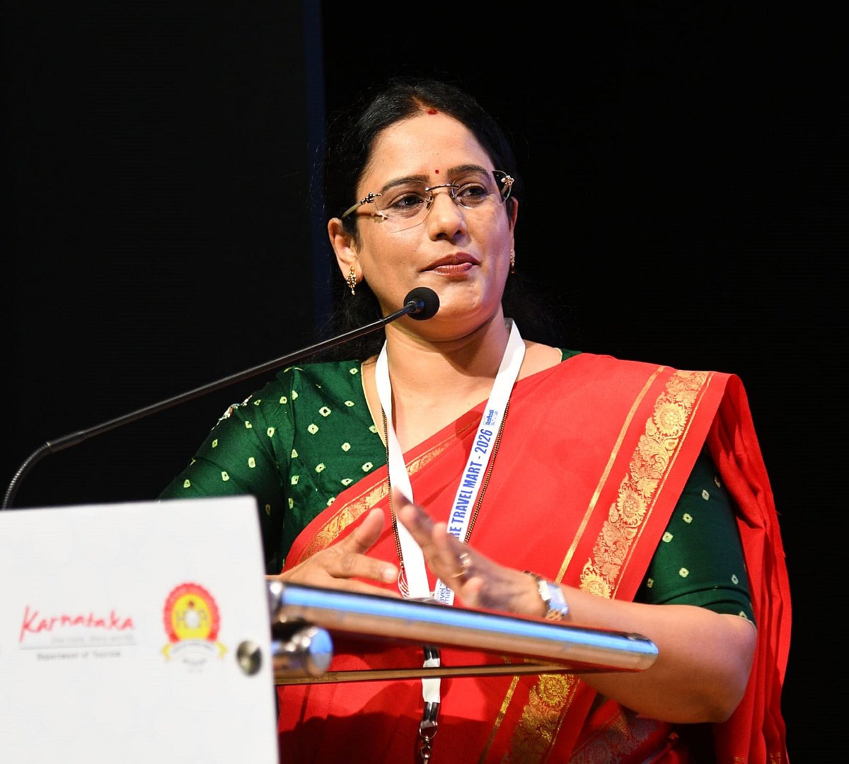 ಚಾಮುಂಡಿಬೆಟ್ಟ, ಸುತ್ತಮುತ್ತ ‘ಪ್ರಸಾದ’: ಪಾಲಿಕೆಯಿಂದ ಹಲವು ಸೂಚನೆ