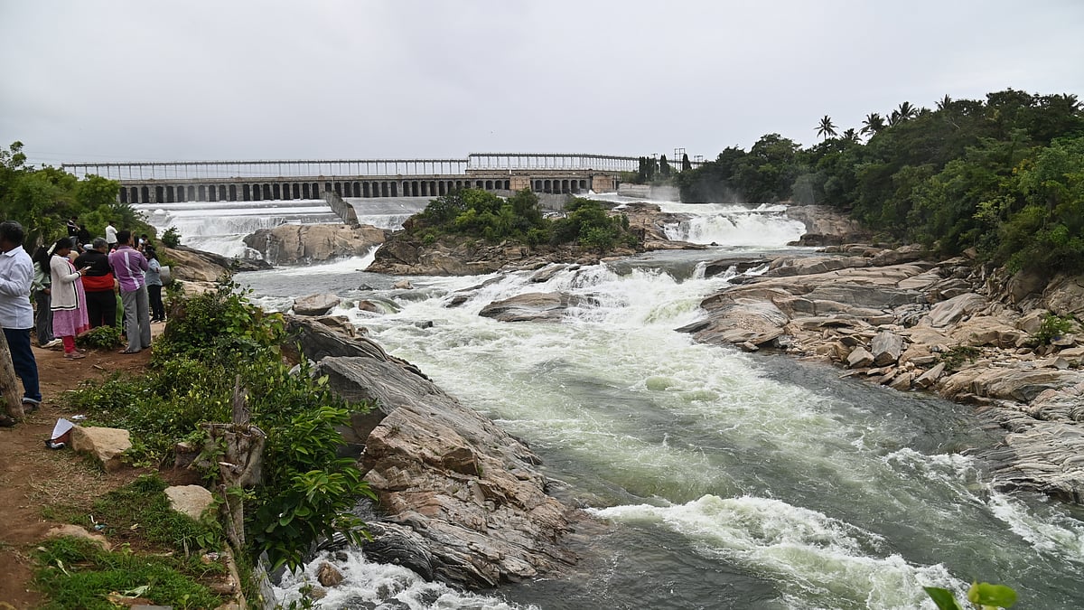 KRS Dam: ತುಂಬದ ಕೆಆರ್‌ಎಸ್‌ ಜಲಾಶಯದಿಂದ ಹೆಚ್ಚಿನ ನೀರು ಹೊರಕ್ಕೆ