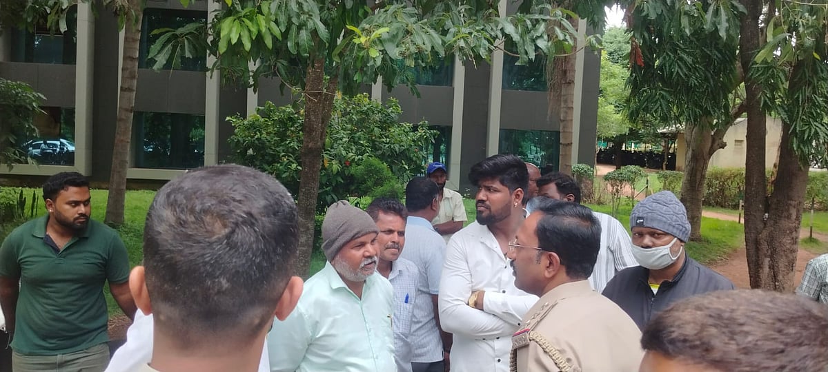 ಪ್ರಧಾನಿ ಮೋದಿ ಭೇಟಿ ವಿರೋಧಿಸಿ ಪ್ರತಿಭಟನೆಗೆ ಮುಂದಾದ ದಸಂಸ ಮುಖಂಡರ ಬಂಧನ