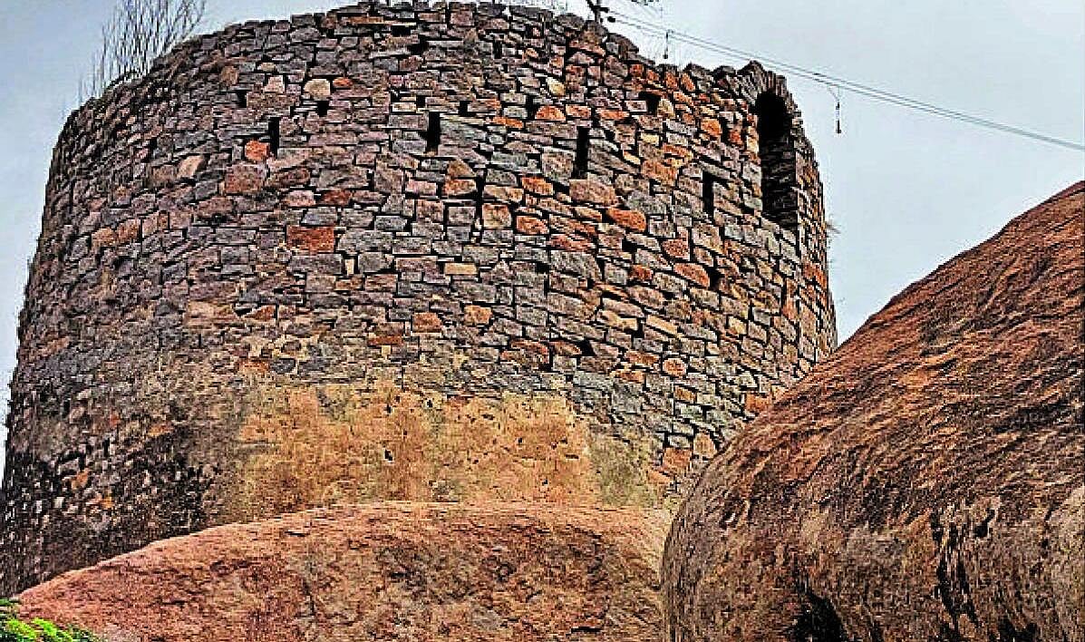 ಕೊಪ್ಪಳ: ಕಾವಲುಗೋಪುರಕ್ಕೆ ಬೇಕಿದೆ ಕಾಯಕಲ್ಪ