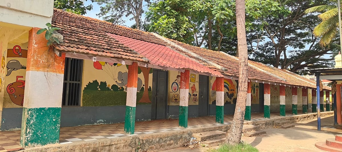 ಕುದೂರು | ಅನೈತಿಕ ಚಟುವಟಿಕೆ ತಾಣವಾದ ಶಾಲಾ ಕಟ್ಟಡ