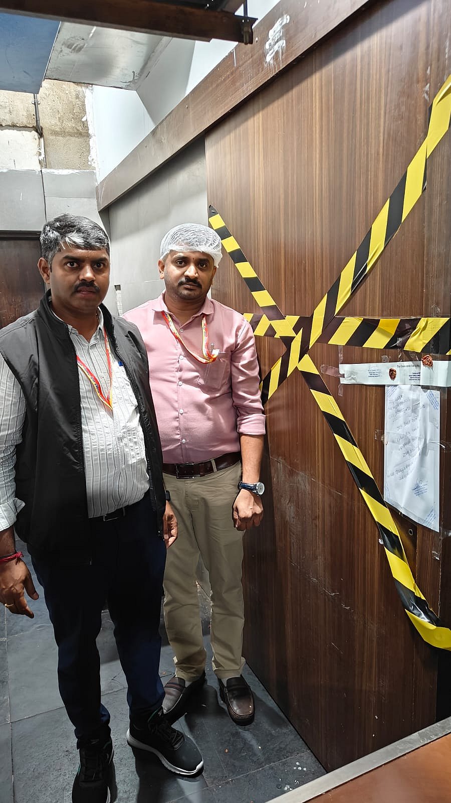 ಅವಧಿ ಮೀರಿದ ಕಳಪೆ ಗುಣಮಟ್ಟದ ಆಹಾರ ಪತ್ತೆ: ಹೋಟೆಲ್ ಅಡುಗೆ ಕೋಣೆಗೆ ಬೀಗ