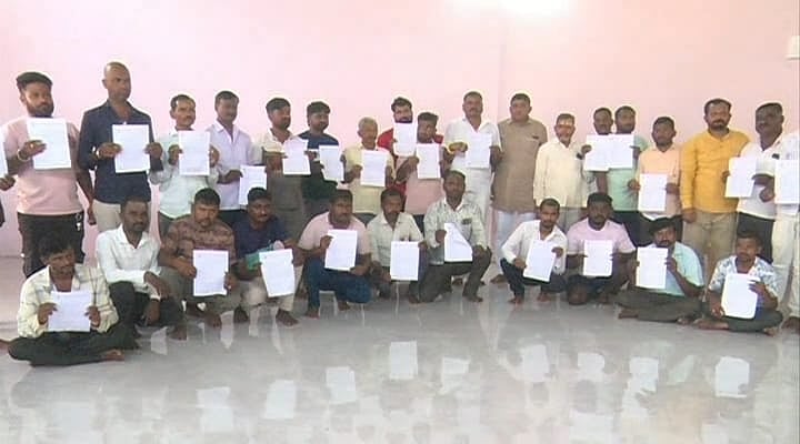 ಗದಗ ಅಭಿವೃದ್ಧಿಗಾಗಿ ರಕ್ತದಲ್ಲಿ ಸಹಿ ಅಭಿಯಾನ