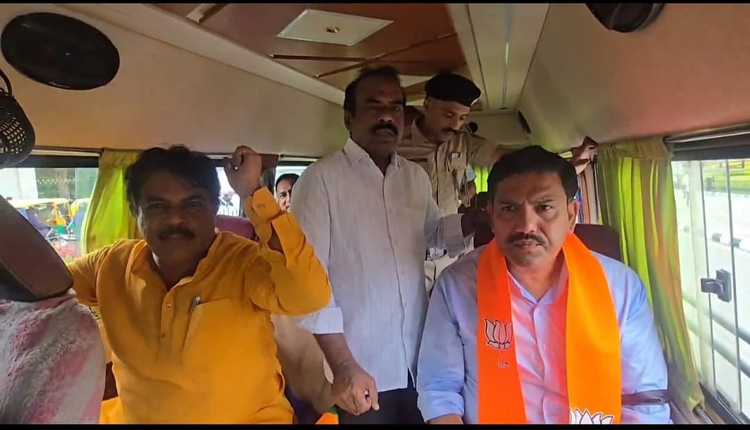 ವಿಧಾನಸೌಧಕ್ಕೆ ಮುತ್ತಿಗೆ: ಆರ್.ಅಶೋಕ, ಬಿ.ವೈ.ವಿಜಯೇಂದ್ರ ಪೊಲೀಸರ ವಶಕ್ಕೆ