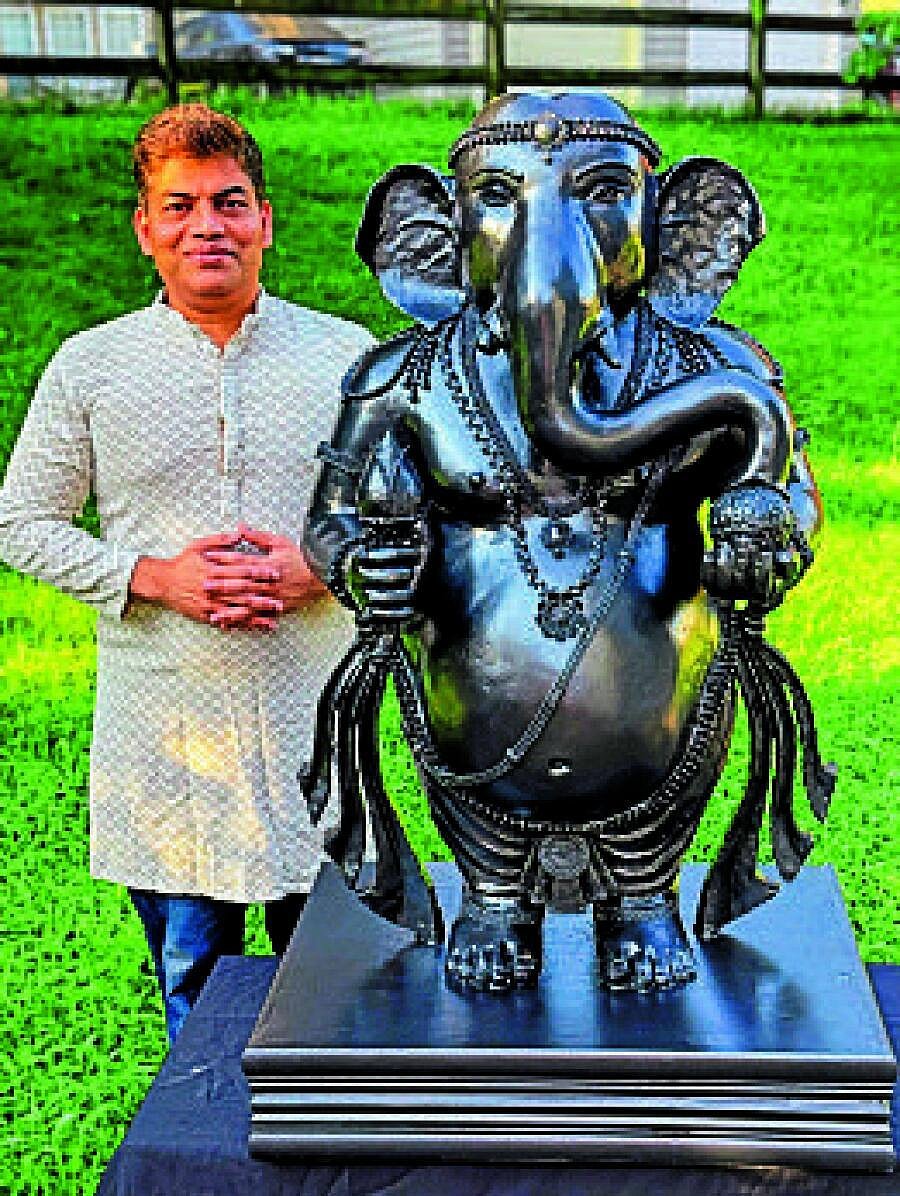 ಅಕ್ಕ ಸಮ್ಮೇಳನಕ್ಕೆ ಹೊಳಲ್ಕೆರೆ ಶಿಲ್ಪಿ ವಿನಯ್ ಕೈಚಳಕದಲ್ಲಿ ಗಣಪತಿ ಮೂರ್ತಿ ಸಿದ್ಧ