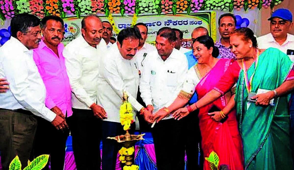ಸರ್ಕಾರಿ ನೌಕರರಲ್ಲಿ ಪ್ರಾಮಾಣಿಕತೆ, ಬದ್ಧತೆ ಮುಖ್ಯ: ಸಚಿವ ಎನ್.ಚಲುವರಾಯಸ್ವಾಮಿ