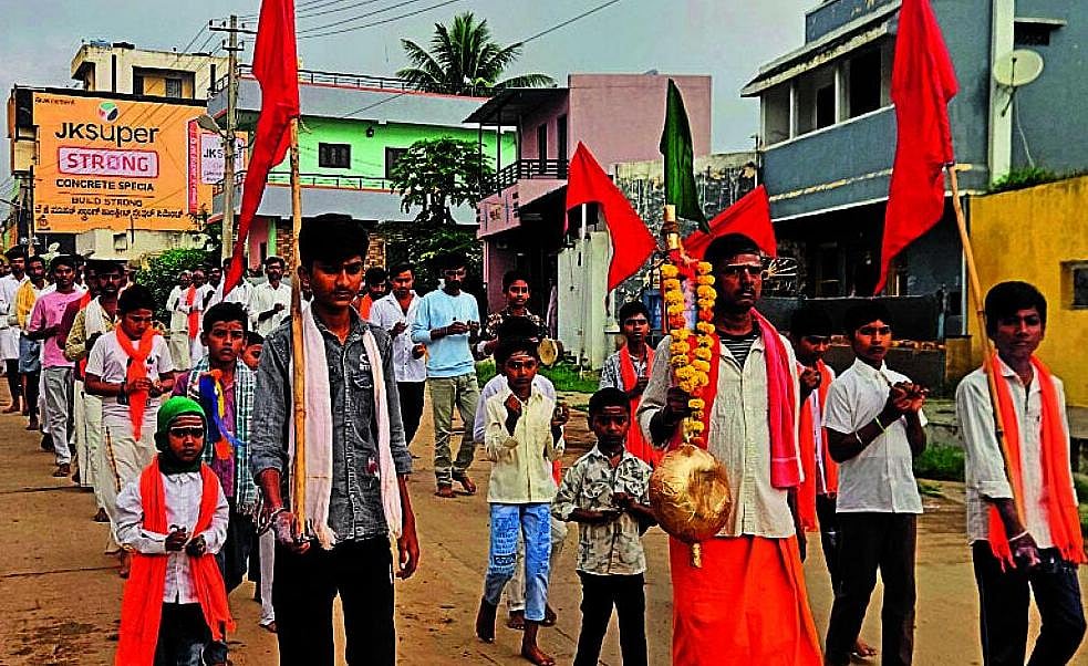 ಲಕ್ಷ್ಮೇಶ್ವರ: ನೇಪಥ್ಯಕ್ಕೆ ಸರಿದ ಭಜನಾ ಮಂಡಳಿಗಳು