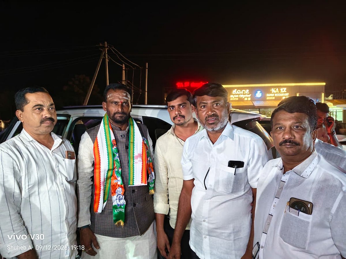 ಜಗಳೂರಿಗೆ ಭೇಟಿ ನೀಡಿದ ಸಚಿವ ವಿಜಯಾನಂದ ಕಾಶಪ್ಪನವರ; ಕಾಂಗ್ರೆಸ್ ಮುಖಂಡರ ಭೇಟಿ