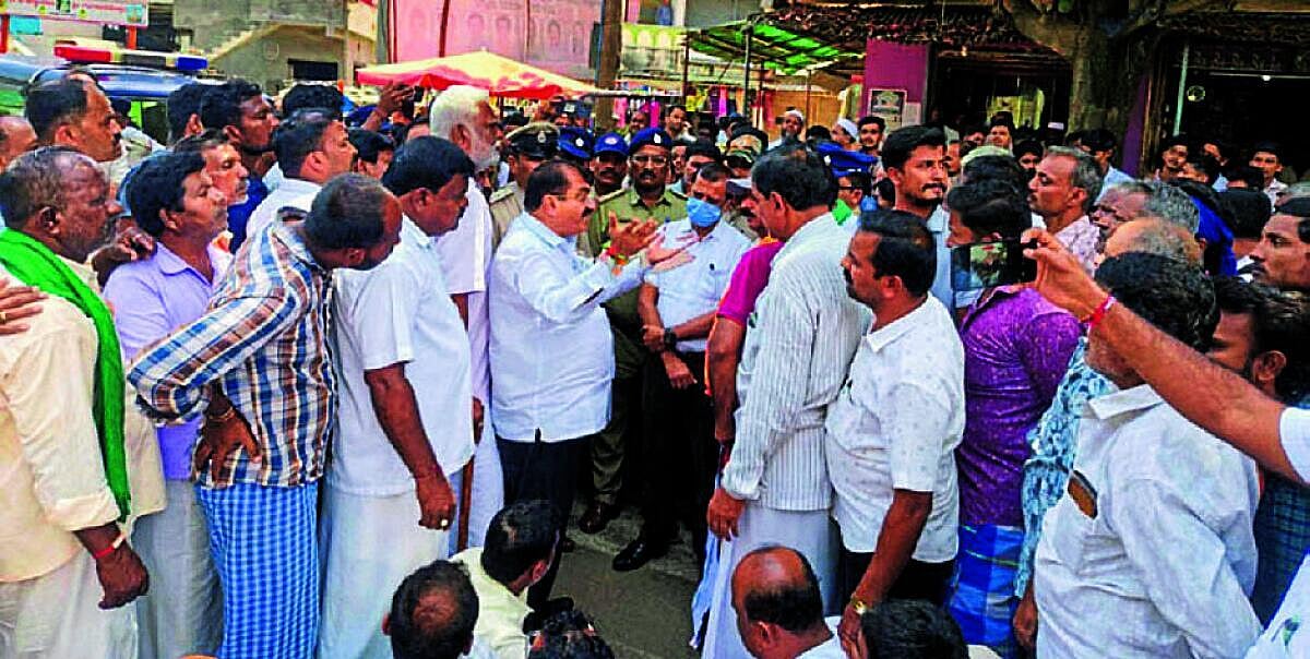 ಮಲೇಬೆನ್ನೂರು: ಕುಡಿಯುವ ನೀರು ಸಮಸ್ಯೆ; ಜಿಲ್ಲಾಧಿಕಾರಿ-ಶಾಸಕರ ನಡುವೆ ವಾಗ್ವಾದ