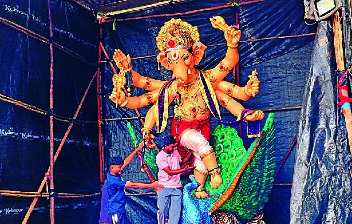 ಬೀದರ್| ಗಣೇಶ ಚತುರ್ಥಿ ಸಂಭ್ರಮ; ಪ್ರತಿಷ್ಠಾಪನೆಗೆ ಮಂಟಪ ಸಿದ್ಧಪಡಿಸಿದ ಮಂಡಳಿಗಳು