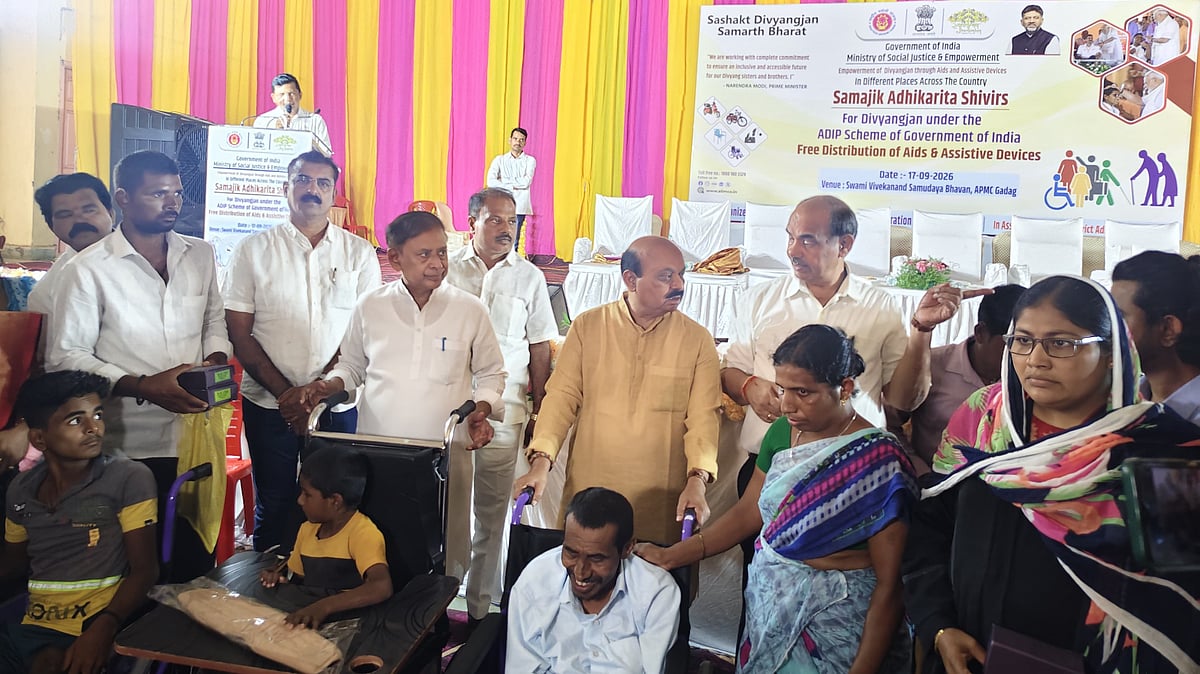 ಬ್ಯಾನರ್‌ನಲ್ಲಿ ಪ್ರಧಾನಿ ಮೋದಿ ಫೋಟೊ ಇಲ್ಲವೆಂದು ಸಂಸದ ಬೊಮ್ಮಾಯಿ‌ ಗರಂ