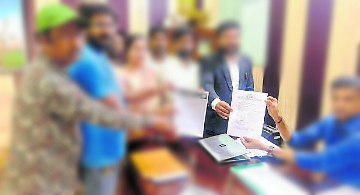 ವಸತಿನಿಲಯ, ಸಮುದಾಯ ಭವನಕ್ಕೆ ಮಂಜೂರಾಗಿದ್ದ ₹ 10 ಕೋಟಿ ದುರ್ಬಳಕೆ: ಡಿಸಿಗೆ ದೂರು
