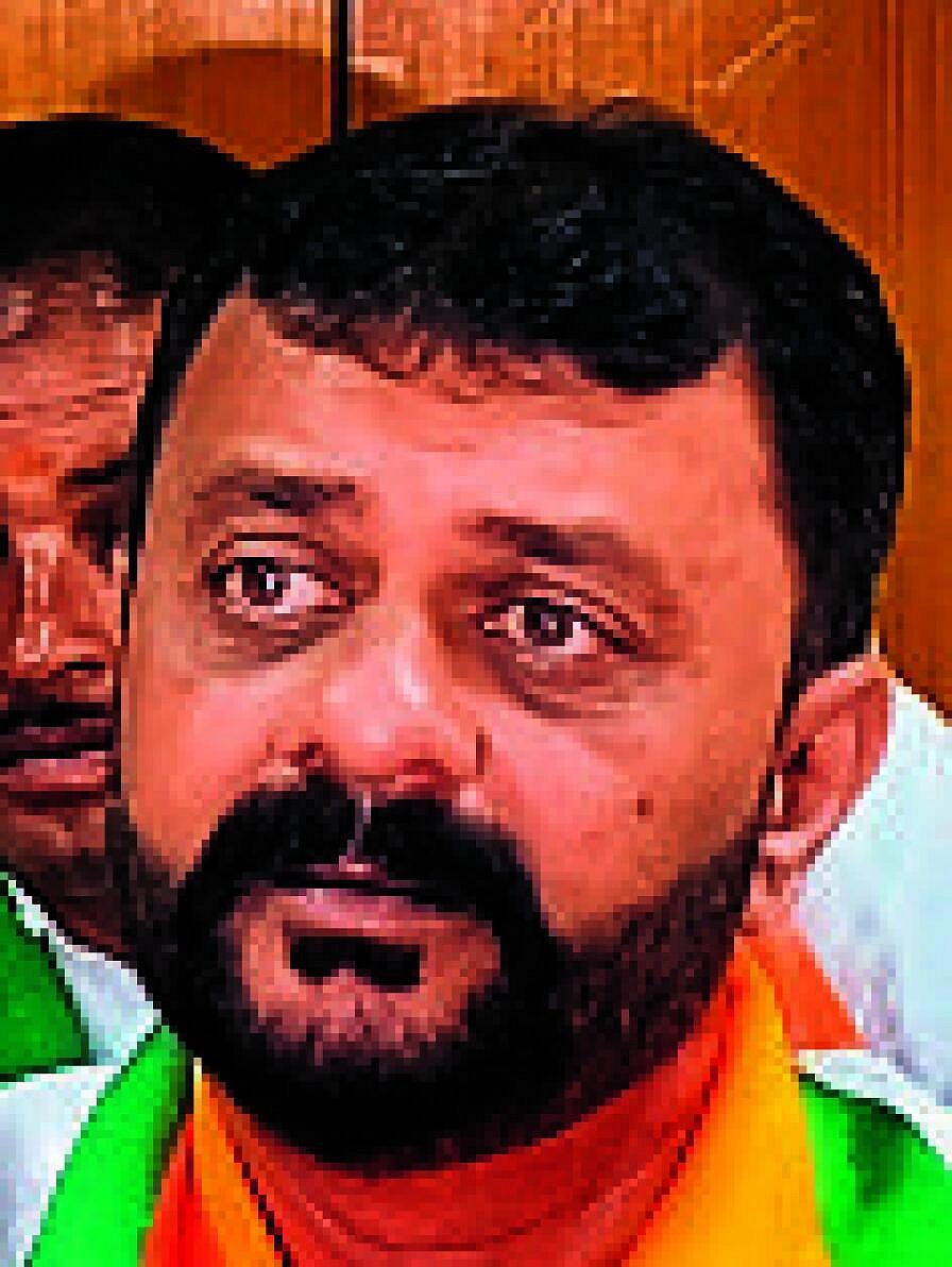 ಧಾರವಾಡ ತಾಲ್ಲೂಕನ್ನು ಬರಪೀಡಿತ ಪ್ರದೇಶಗಳ ಪಟ್ಟಿಗೆ ಸೇರ್ಪಡೆಗೆ ಒತ್ತಾಯ