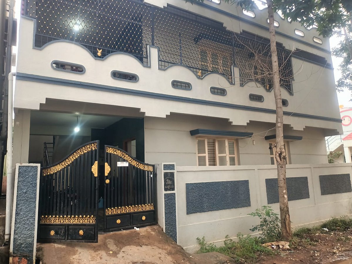 ಚಿಕ್ಕಬಳ್ಳಾಪುರ: ಡಿ.ಸಿ ಕಚೇರಿ ಎಫ್ಡಿಎ ಮನೆಗಳ ಮೇಲೆ ಲೋಕಾಯುಕ್ತ ದಾಳಿ