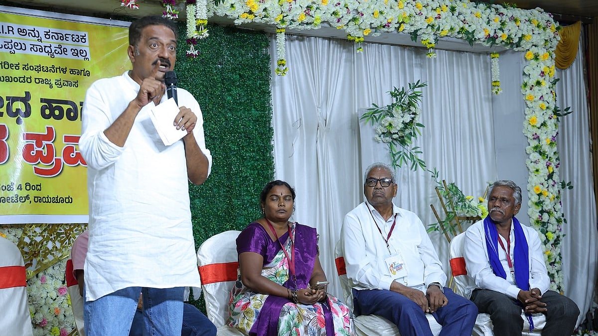 ಎಸ್‌ಐಆರ್‌ ಮೂಲಕ ಮತದಾನದ ಹಕ್ಕು ಕಸಿಯುವ ಪ್ರಯತ್ನ: ಪ್ರಕಾಶ್ ರಾಜ್
