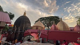 ಸಾಮಾನ್ಯರಿಂದ ಗಣ್ಯರವರೆಗೆ: ಕಾಮಾಕ್ಯ ದೇಗುಲಕ್ಕೆ ಭೇಟಿ ನೀಡುವುದೇಕೆ,ಏನಿದರ ವಿಶೇಷ?