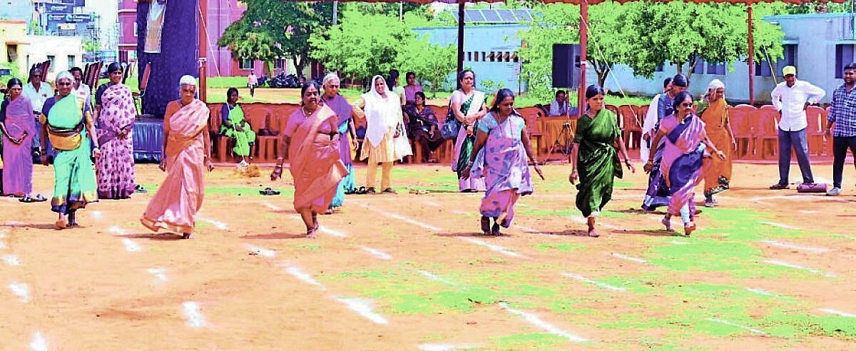 ಹಿರಿಯ ನಾಗರಿಕರು ಬದುಕಿನಲ್ಲಿ ಜೀವನೋತ್ಸಾಹ ಹೆಚ್ಚಿಸಿಕೊಳ್ಳಬೇಕು: ಶ್ರೀರೂಪಾ