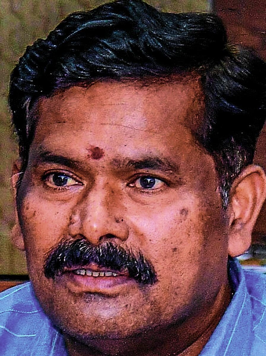 ಹಾಸ್ಟೆಲ್‌ ಕಾಮಗಾರಿ ಶೀಘ್ರ ಮುಗಿಸಿ