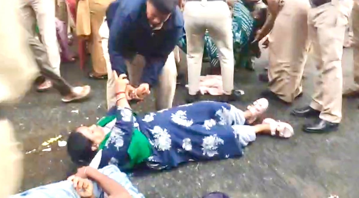ಬಿಡದಿ ಟೌನ್ಶಿಪ್: ಪ್ರತಿಭಟನೆ ವೇಳೆ ಪೊಲೀಸರ ಜತೆ ವಾಗ್ವಾದ, 70 ರೈತರು ವಶಕ್ಕೆ