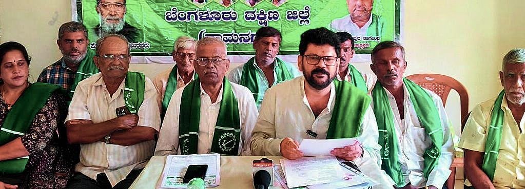 Farmers' association organizes mourning procession in Bengaluru over 18 demands