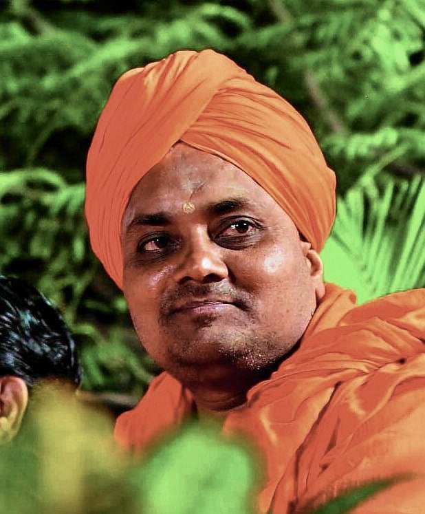 ಮೌನ ಕಾಯಕಯೋಗಿಗೆ ನಾಡಹಬ್ಬದ ಗೌರವ: ಜಾಲತಾಣಗಳಲ್ಲಿ ಸಂಭ್ರಮ ಹಂಚಿಕೊಂಡ ಭಕ್ತರು