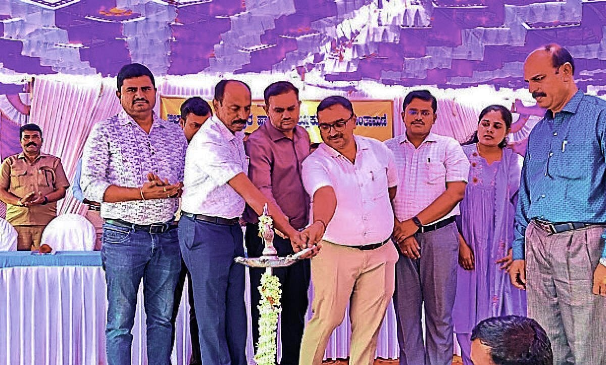 ಪ್ರಜಾಸೇವೆ ಆಂದೋಲನ: ಜನರ ಮನೆಬಾಗಿಲಿಗೆ ಸರ್ಕಾರ