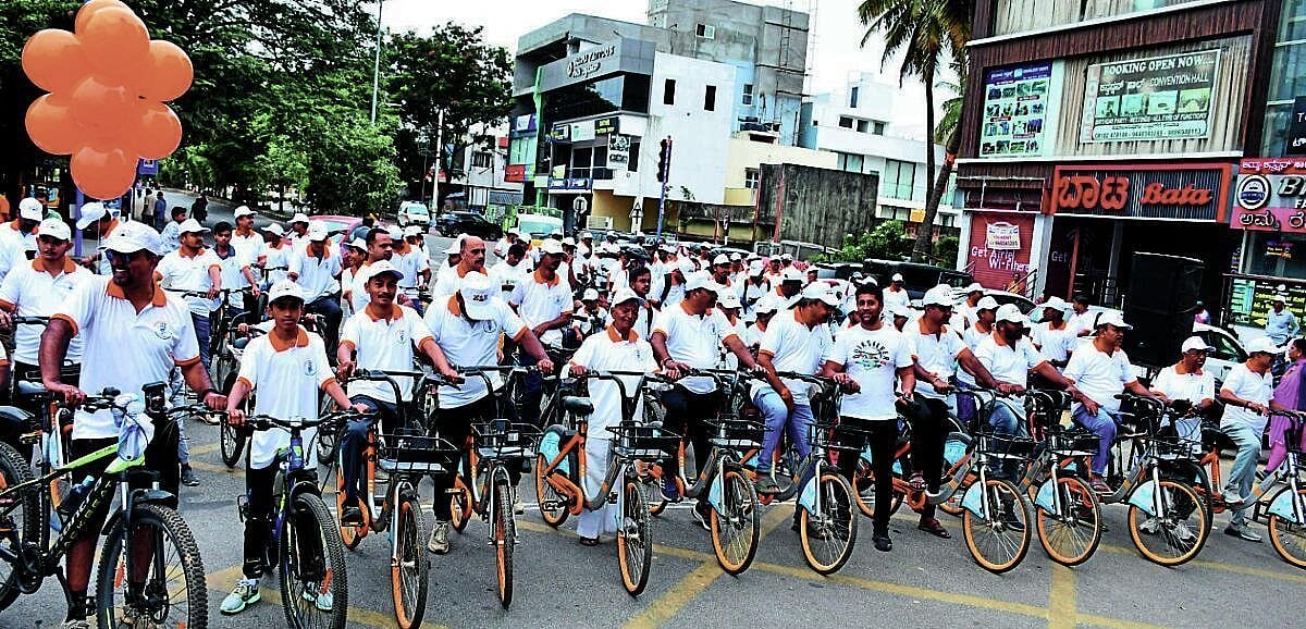 ರಾಜಾಜಿನಗರದಲ್ಲಿ ಸೈಕ್ಲಿಂಗ್ ಮೂಲಕ ಆರೋಗ್ಯಕರ ಜೀವನಶೈಲಿ ಬಗ್ಗೆ ಶಾಸಕ ಸುರೇಶ್ ಕುಮಾರ್ ಕರೆ