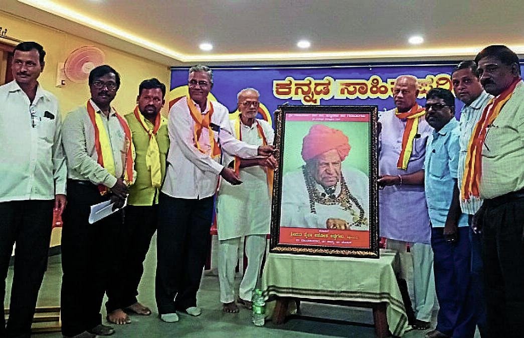 ಮುಂಡರಗಿ| ಉತ್ತರ ಕರ್ನಾಟಕದಲ್ಲಿ ದೊಡ್ಡಾಟ ಕಲೆಗೆ ಸಿಗದ ಮಹತ್ವ: ಎ.ಬಿ.ಹಿರೇಮಠ