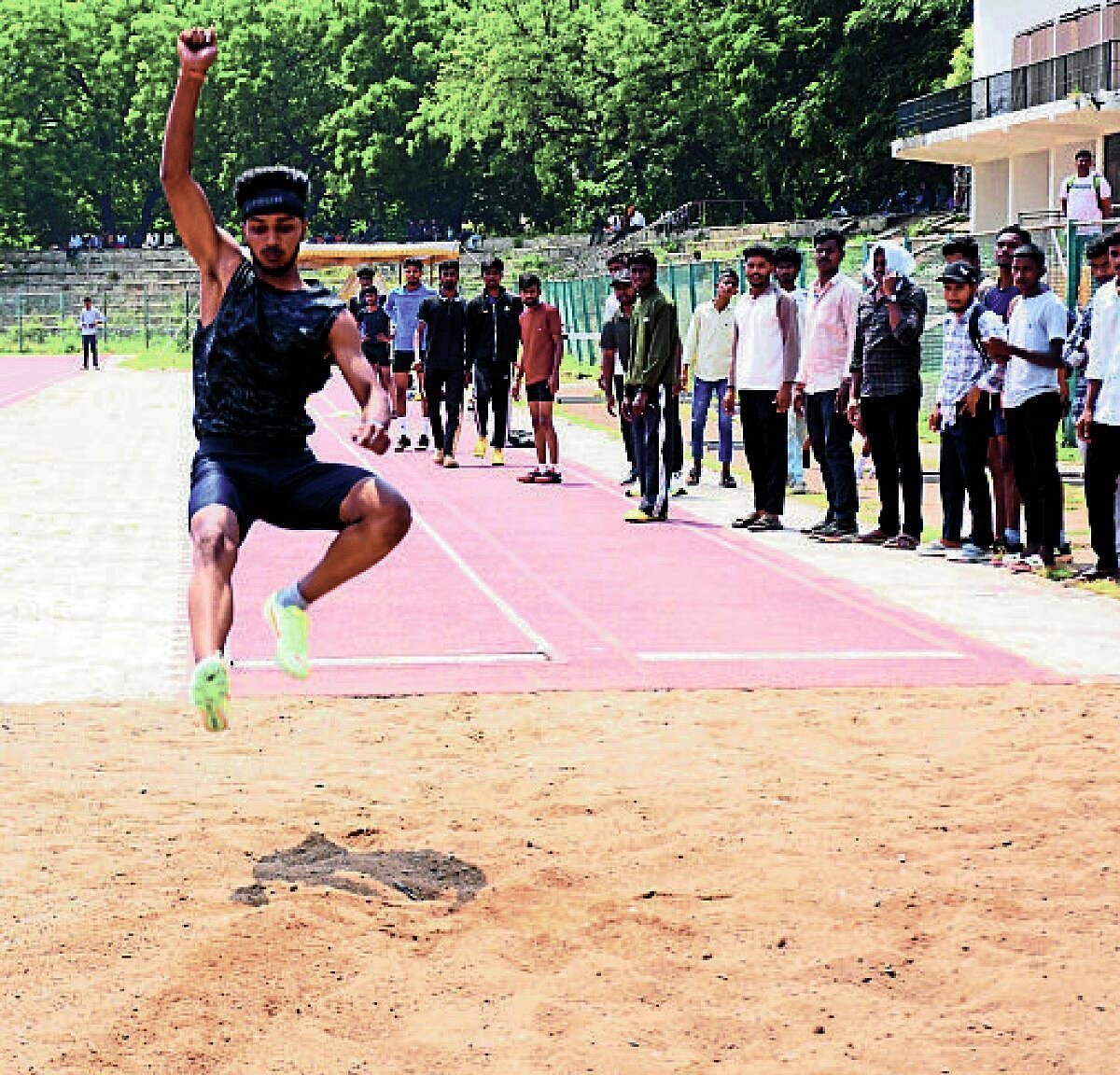 ದಸರಾ ಕ್ರೀಡಾಕೂಟ: ಕಲಬುರಗಿಯ ಭರತ್, ಸಮೃದ್ಧಿ ಡಬಲ್‌ ಪದಕ ಮಿಂಚು