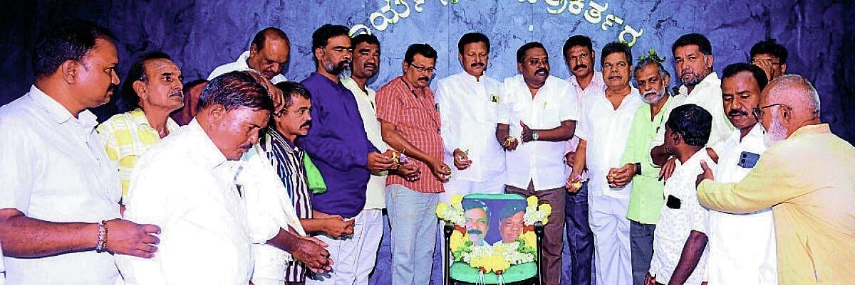 ಜಯಣ್ಣ, ಒಡೆಯರ್ ಭದ್ರಾ ಹೋರಾಟ ಸ್ಮರಣೀಯ: ಚಿಂತಕ ಯಾದವರೆಡ್ಡಿ