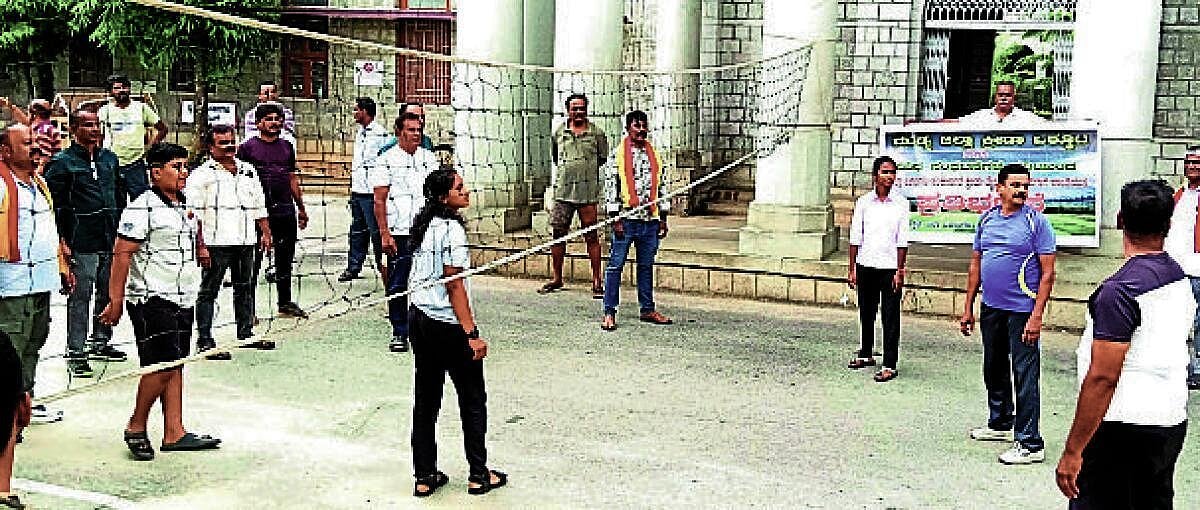 ‘ಕ್ರೀಡೆಯಿಂದ ವಿದ್ಯಾರ್ಥಿಗಳಲ್ಲಿ ಆತ್ಮವಿಶ್ವಾಸ’: ಜಗದೀಶ್ ಗಸ್ತಿ
