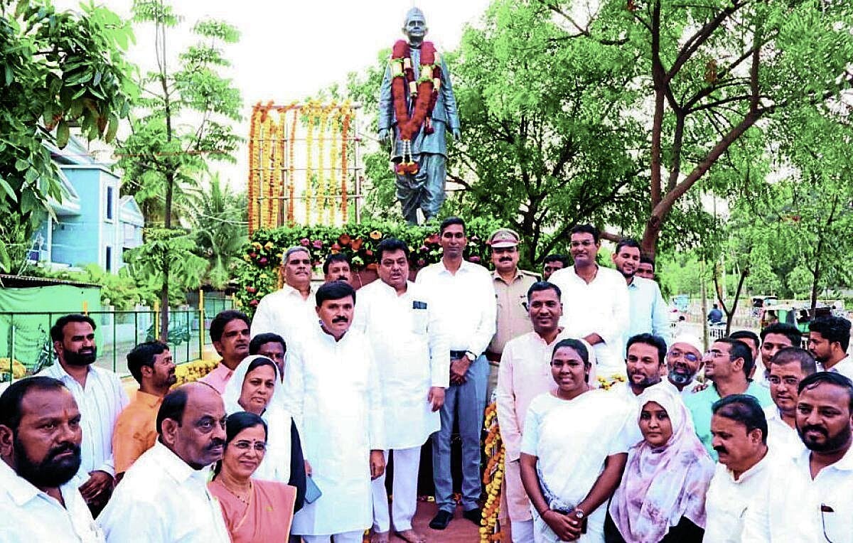 ವಿಜಯಪುರದಲ್ಲಿ ಗಾಂಧೀಜಿ ಹೊಸ‌ ಪ್ರತಿಮೆ ನಿರ್ಮಾಣ: ಸಚಿವ ಎಂ.ಬಿ. ಪಾಟೀಲ
