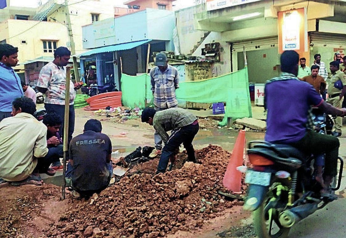 Private internet firm digging cable trench without permission in M.V. Badavanagere, Hoskote