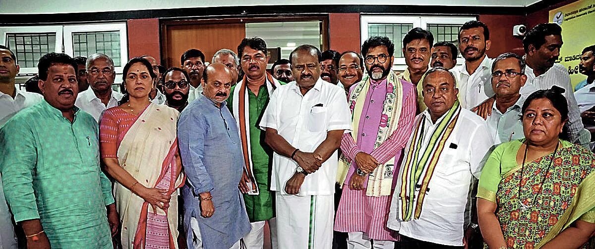 CDMK warns of 'attack on police stations' if harassment continues in Bengaluru