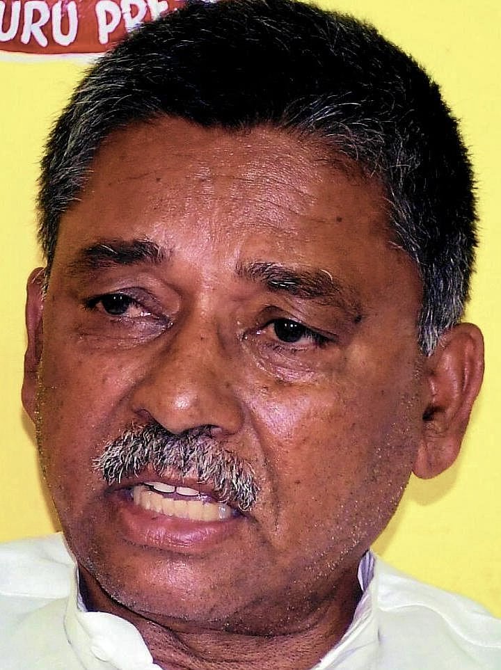 Former MLA V.S. Ugrappa selected for Lokmanya Jayaprakash Narayan Award