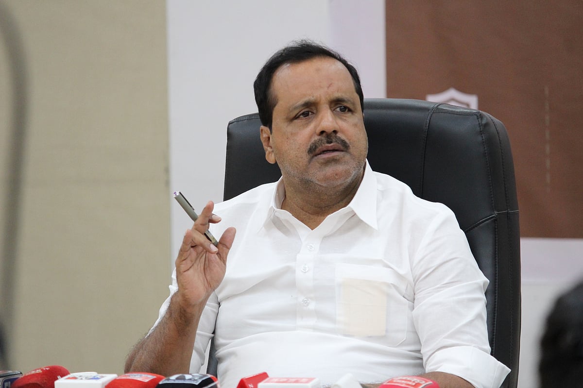 ಆರೋಗ್ಯ ಸಚಿವರು ಜೀವವೈರಕ್ಷಕ ಔಷಧಗಳ ಮೇಲಿನ ಲಾಭಾಂಶಕ್ಕೂ ಮಿತಿ ಹಾಕಲು ಕೇಂದ್ರ ಸರ್ಕಾರಕ್ಕೆ ಮನವಿ