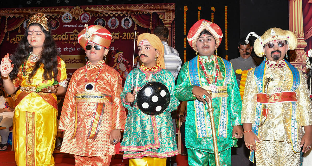 ಮೈಸೂರು | ಚಿಣ್ಣರ ಕಲರವ, ಪ್ರತಿಭೆ ಅನಾವರಣ: ಕಳೆಗಟ್ಟಿದ ಮಕ್ಕಳ ದಸರಾ