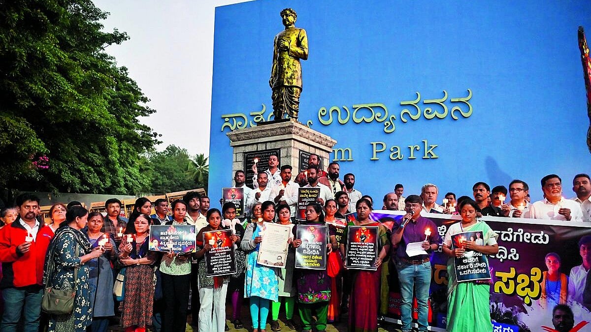 ಆಳ-ಅಗಲ: ಬ್ಯಾರಿಕೇಡ್ಗಳಲ್ಲಿ ಬಂದಿಯೇ ಭಿನ್ನಮತ?