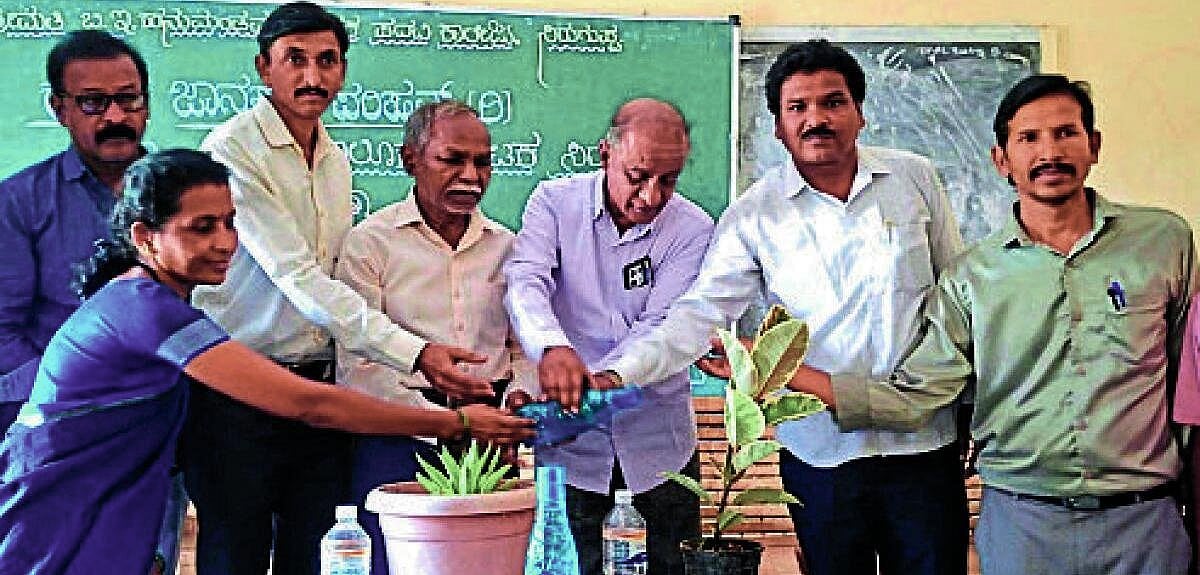 ಮಲ್ಲೇಶ್ವರಂನಲ್ಲಿ ಜಾನಪದ ಗೀತೆ ಸ್ಪರ್ಧೆ: ಬಹುಮಾನ ವಿತರಣೆ