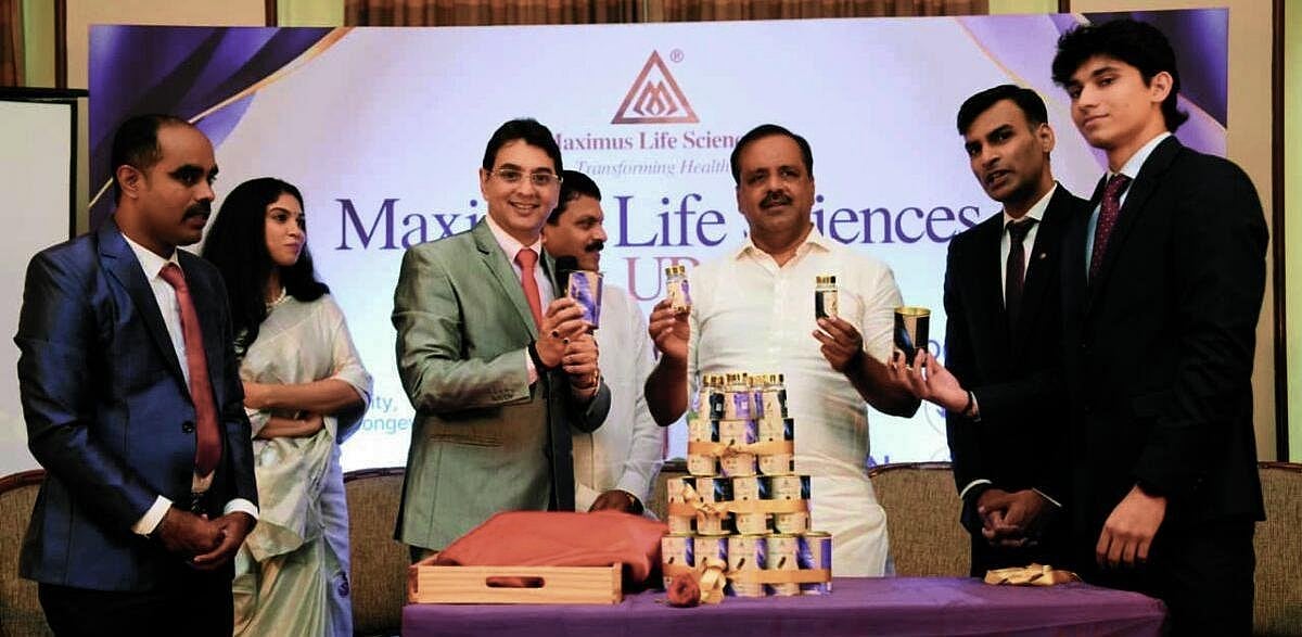 ಬೆಂಗಳೂರಿನಲ್ಲಿ ಆರೋಗ್ಯ ಸಚಿವರು 'ಮ್ಯಾಕ್ಸ್ ಯುಆರ್ ಲೈಫ್ ಮೆನ್' ಮತ್ತು 'ಮ್ಯಾಕ್ಸ್ ಯುಆರ್ ಲೈಫ್ ವುಮೆನ್' ಪೌಷ್ಟಿಕ ಪೂರಕ ಉತ್ಪನ್ನ ಬಿಡುಗಡೆ