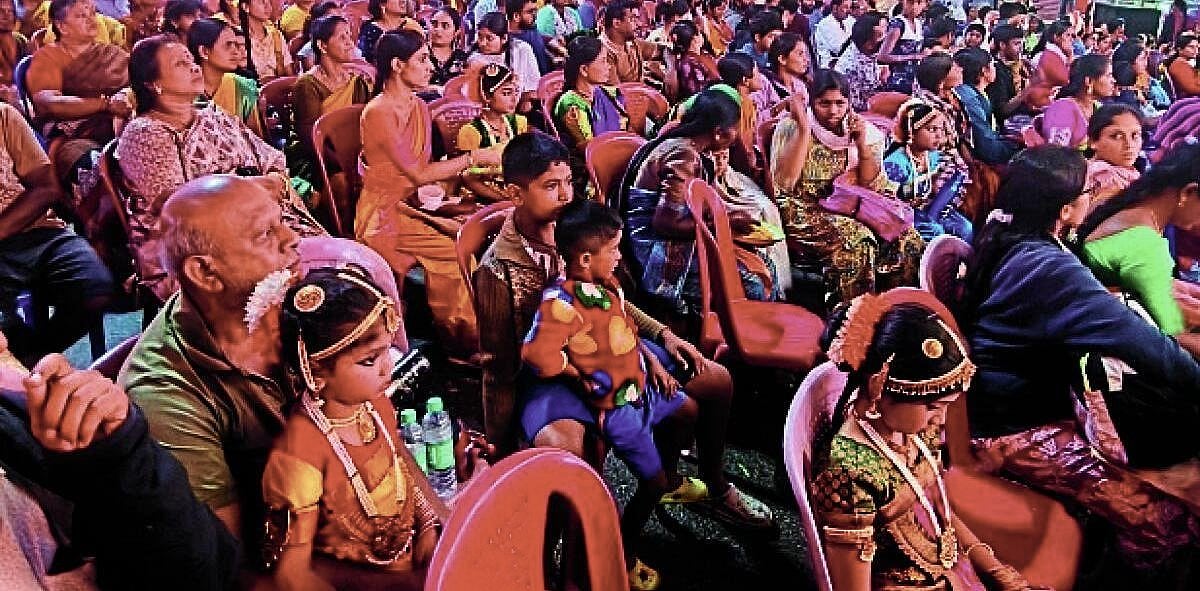 ಆನೇಕಲ್ ದಸರಾ ಸಂಭ್ರಮ ಮಳೆಯಲ್ಲಿಯೂ ಮುಂದುವರಿದೆ
