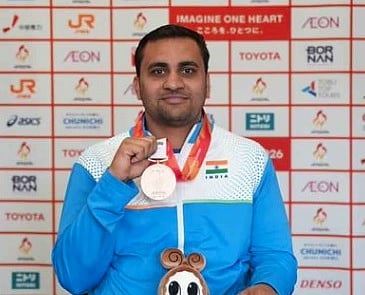 ಏಷ್ಯನ್ ಪ್ಯಾರಾ ಗೇಮ್ಸ್ ಶಾಟ್ಪಟ್: ಸ್ವರ್ಣ ಪದಕಕ್ಕೆ ಕೊರಳೊಡ್ಡಿದ ಆಯುಷ್ ವರ್ಮಾ