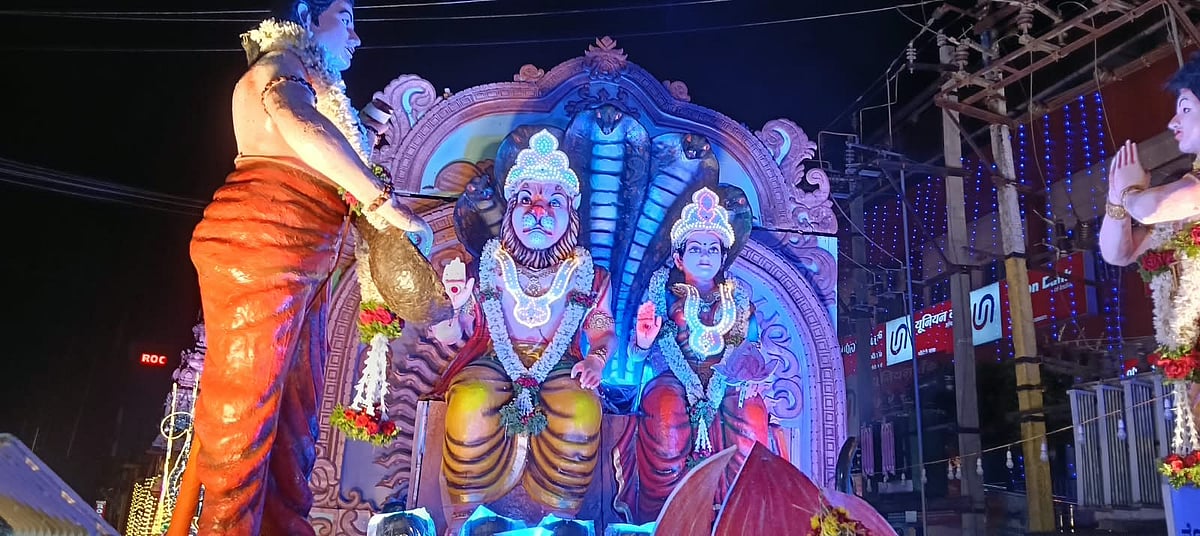ಮಡಿಕೇರಿ: ‘ಬೆಳಕಿನ ದಸರೆ’ ವಿಜೃಂಭಣೆಯಿಂದ ಆರಂಭ