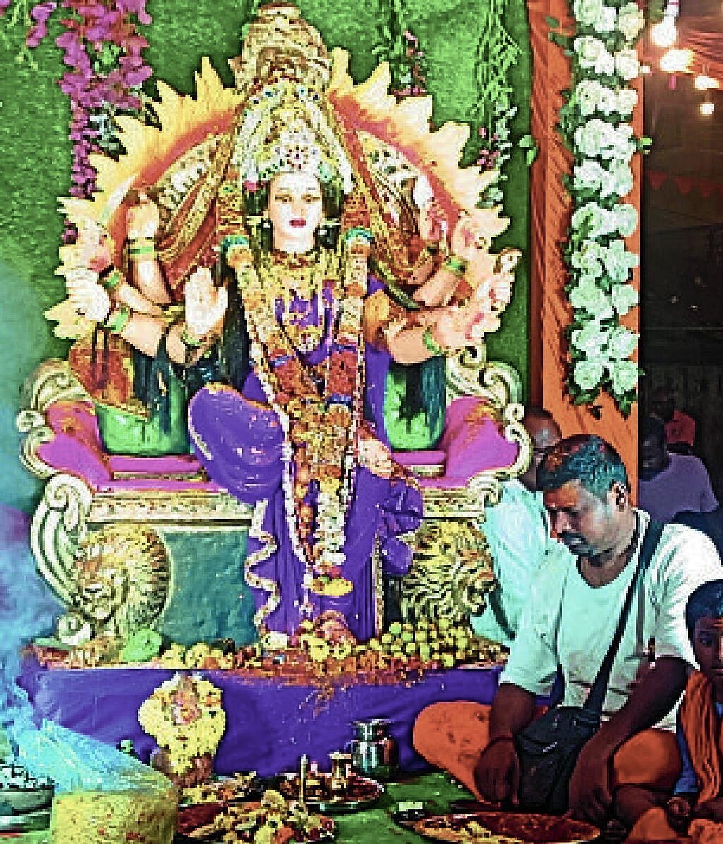 ಅಳ್ನಾವರದಲ್ಲಿ ನವರಾತ್ರಿ ಉತ್ಸವದ ಭವ್ಯ ಮೆರವಣಿಗೆಯೊಂದಿಗೆ ಮುಕ್ತಾಯ