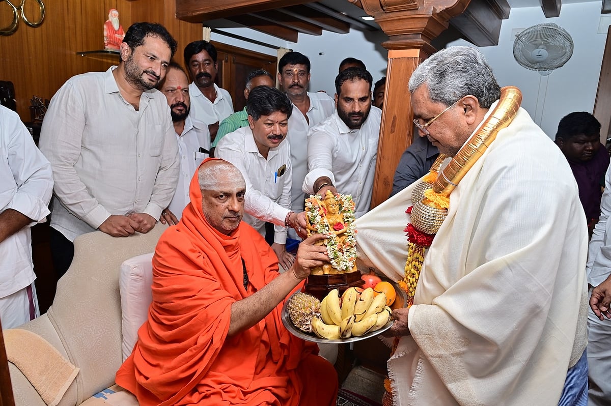 ‘ಬ್ಲ್ಯಾಕ್‌ಮೇಲ್‌ ಮಾಡಲು ಸ್ಟಿಂಗ್’ ಎಂದು ಸಿದ್ದರಾಮಯ್ಯ ಹೇಳಿಕೆ