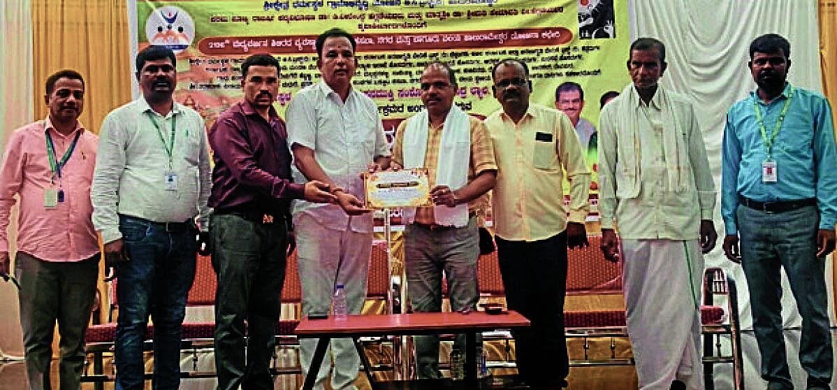 'ದುಶ್ಚಟಗಳಿಂದ ದೂರವಿದ್ದು ಆರೋಗ್ಯಕರ ಜೀವನಶೈಲಿಯನ್ನು ಅಳವಡಿಸಿಕೊಳ್ಳಿ'