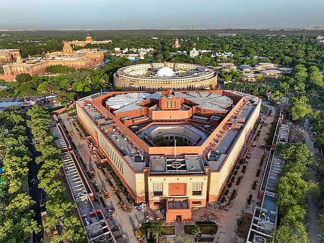 ಇ100 ಇಂಧನ ಬಳಸುವ ವಾಹನಗಳಿಗೆ ಕೇಂದ್ರ ಅವಕಾಶ