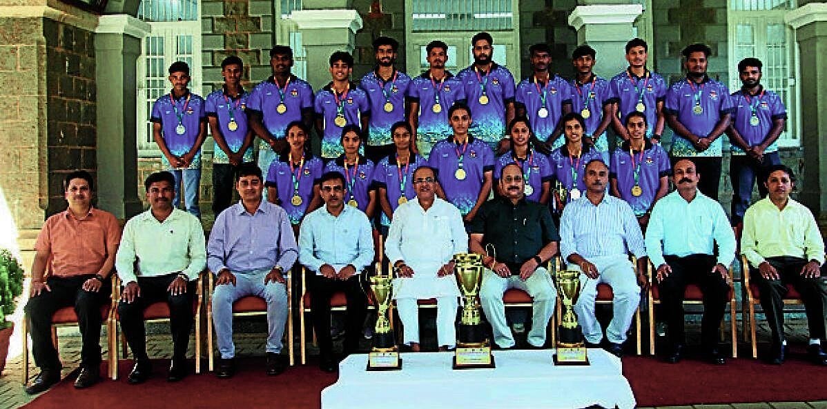 ಬೆಳಗಾವಿ: ವಿಜಯಪುರದ ಲಿಂಗರಾಜ ಕಾಲೇಜಿಗೆ ಸಮಗ್ರ ವೀರಾಗ್ರಣಿ ಪ್ರಶಸ್ತಿ