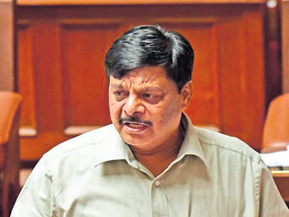 ಮಹದೇವಪ್ಪಗೆ ಸಚಿವ ಸ್ಥಾನ ನೀಡಿ: ವಿವಿಧ ದಲಿತ ಸಂಘಟನೆಗಳ ಆಗ್ರಹ